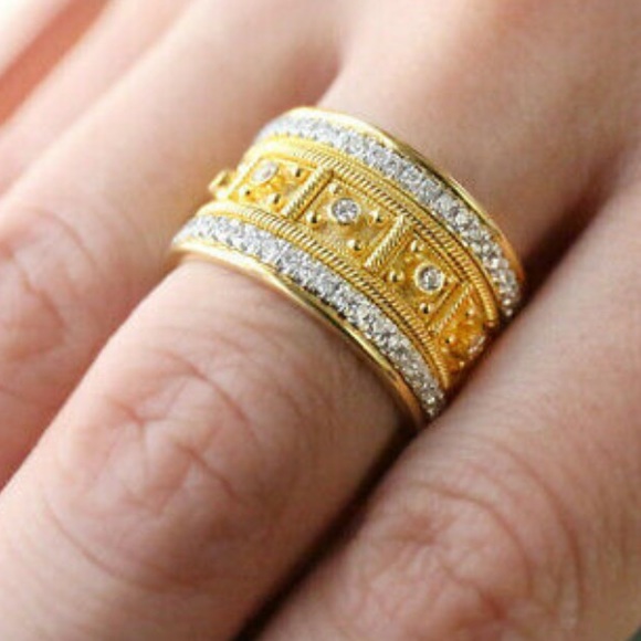 New luxury 18k gold plated Ring - Picture 6 of 8